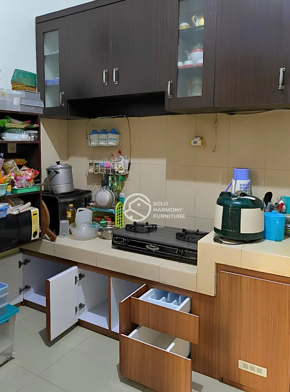 Custom Kabinet Kitchen Set Bawah — Kitchen Set foto 4 di Baturan, Colomadu, Karanganyar
