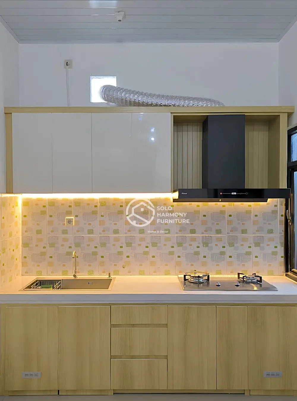Kitchen Set Straight Layout Wood & White — Kitchen Set foto 5 di Gentan, Sukoharjo
