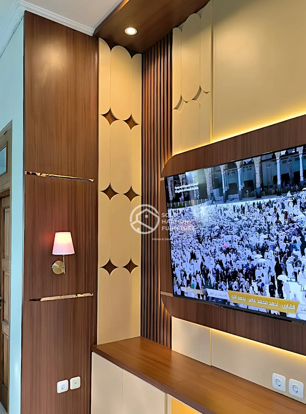 Luxurious Custom Backdrop TV Set — Backdrop TV foto 5 di Solo, Solo Baru