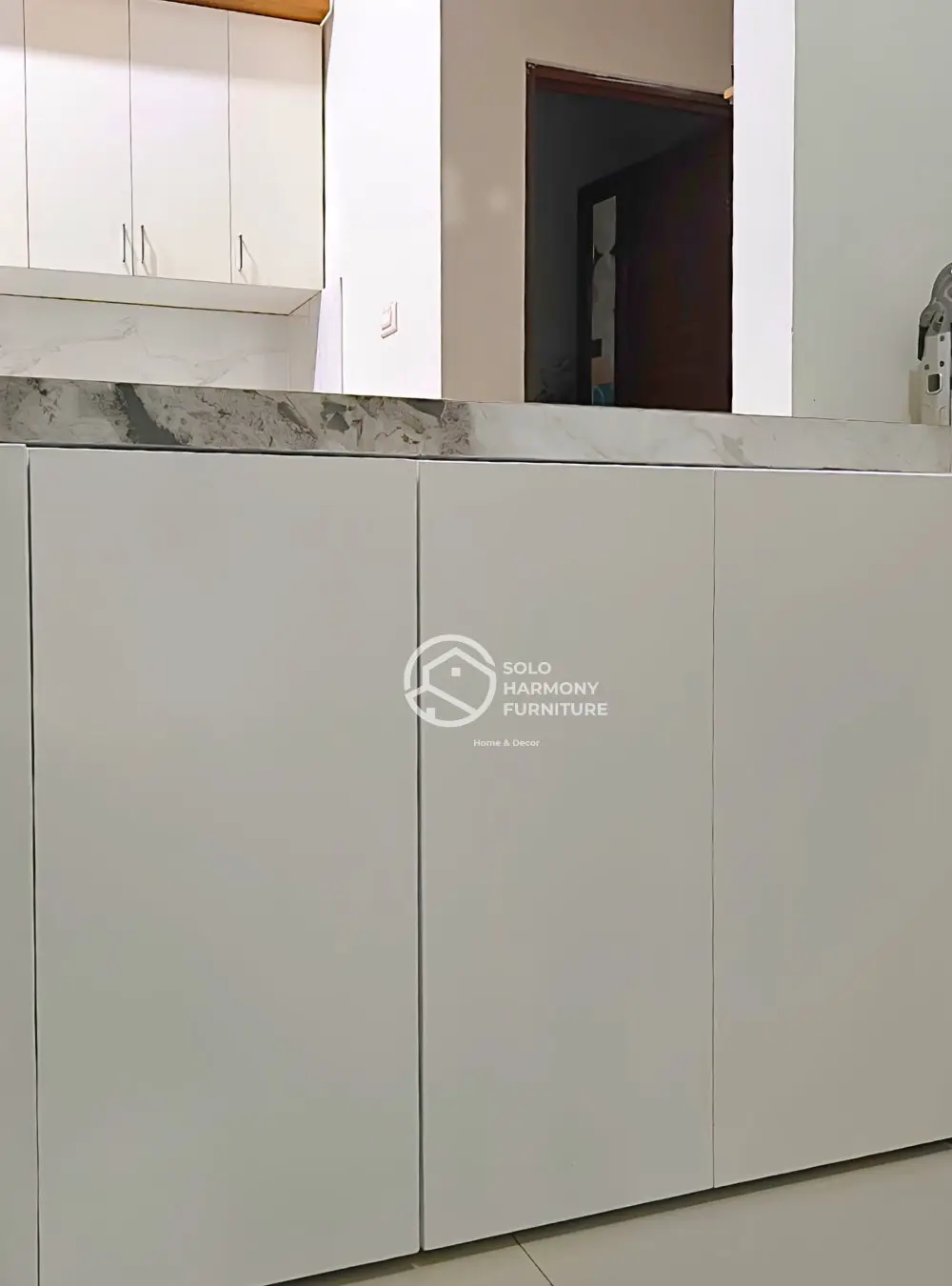 Custom Minimalist Mobile Cabinet — Lemari foto 3 di Colomadu, Karanganyar