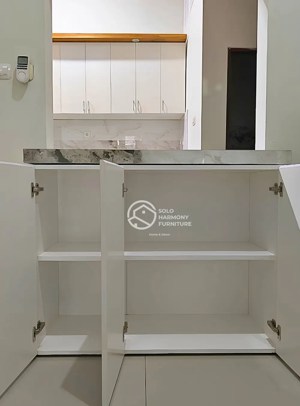 Custom Minimalist Mobile Cabinet — Lemari foto 4 di Colomadu, Karanganyar