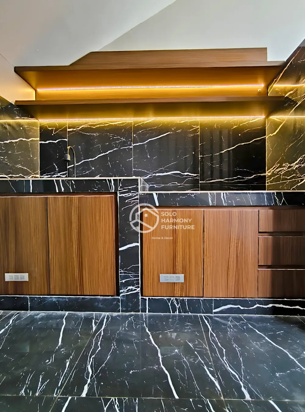 Custom Under-Stairs Kitchen Set — Kitchen Set foto 2 di Gajahan, Colomadu, Karanganyar