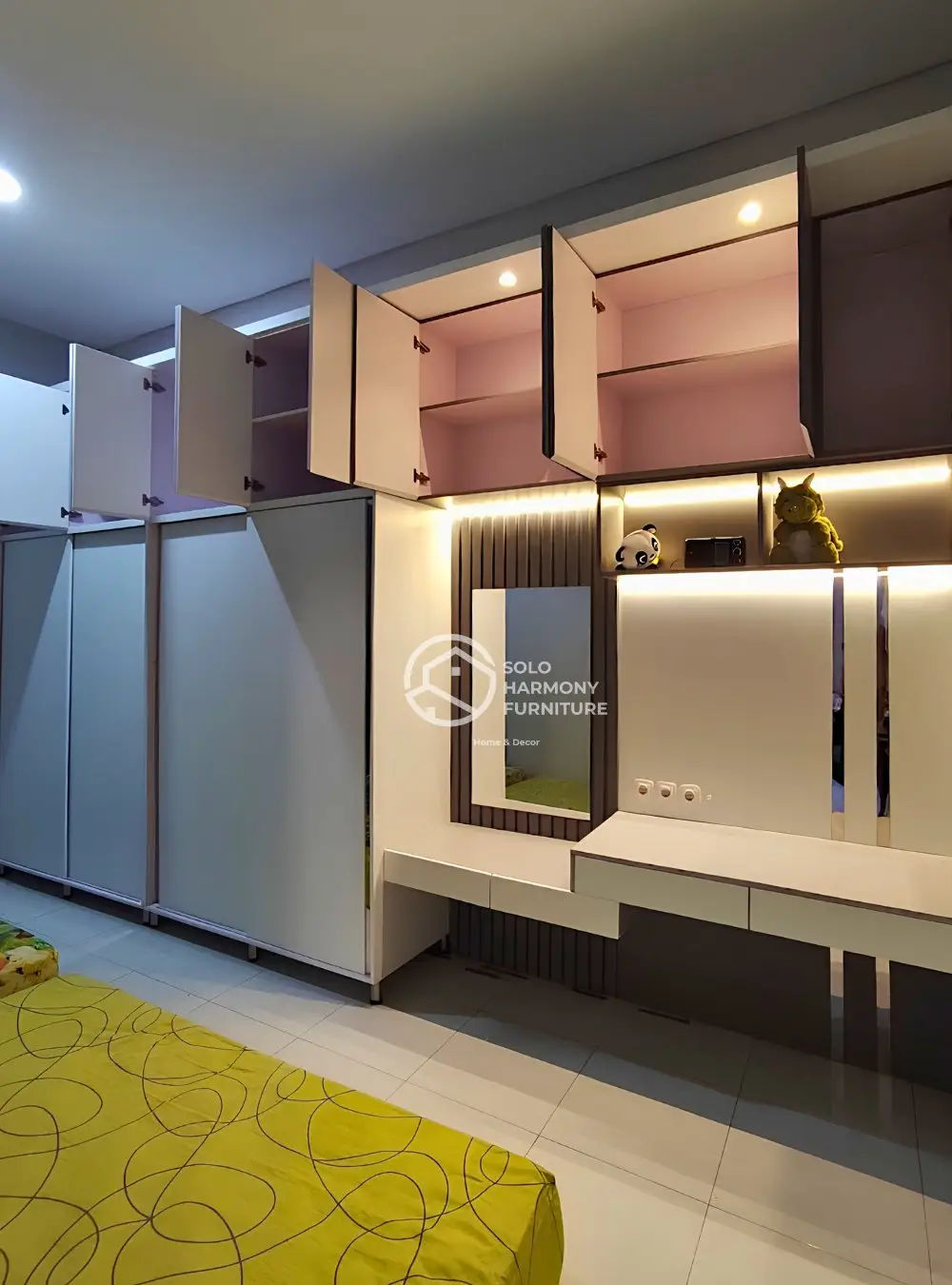Furnitur Kamar Multifungsi Terintegrasi — Lemari foto 3 di Jebres, Solo