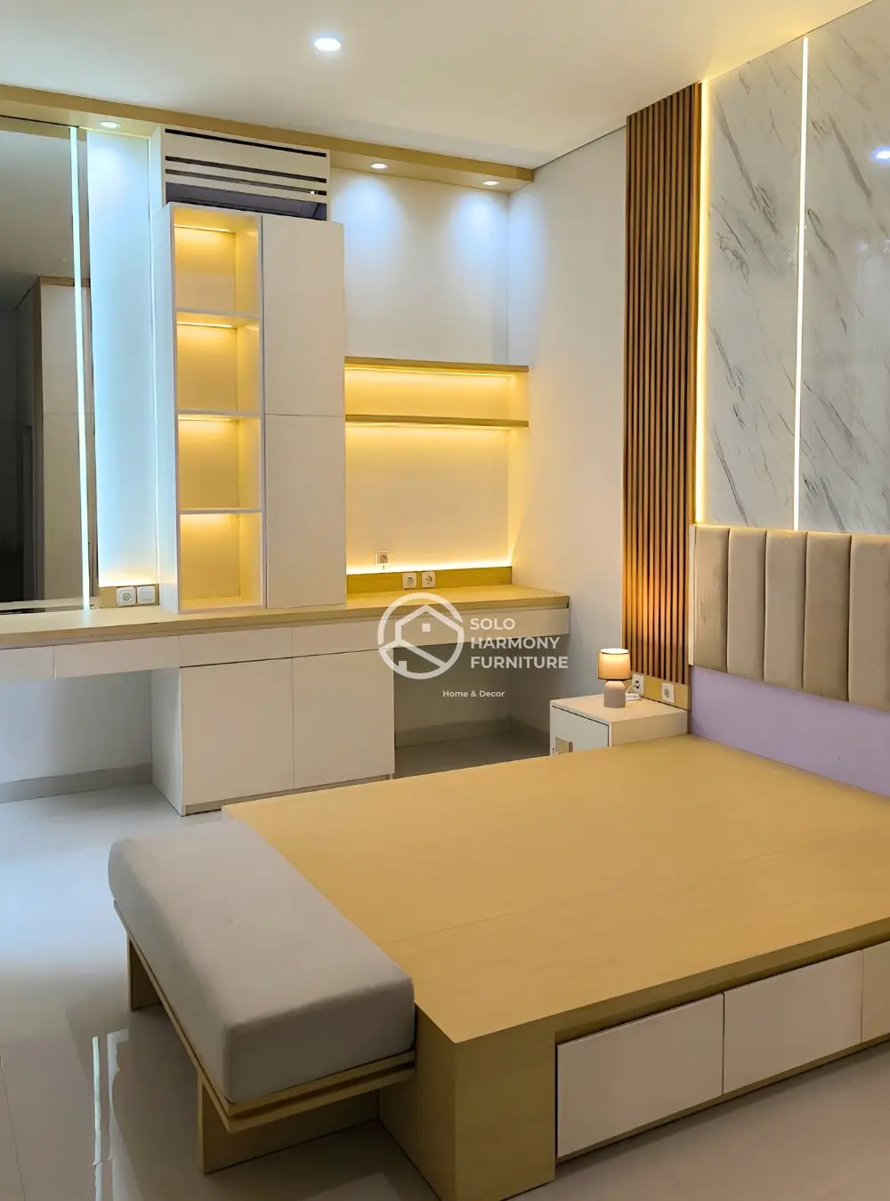 Set Kamar Tidur Utama Japandi Mewah — Interior foto 2 di Casablanca Signature Singopuran, Sukoharjo