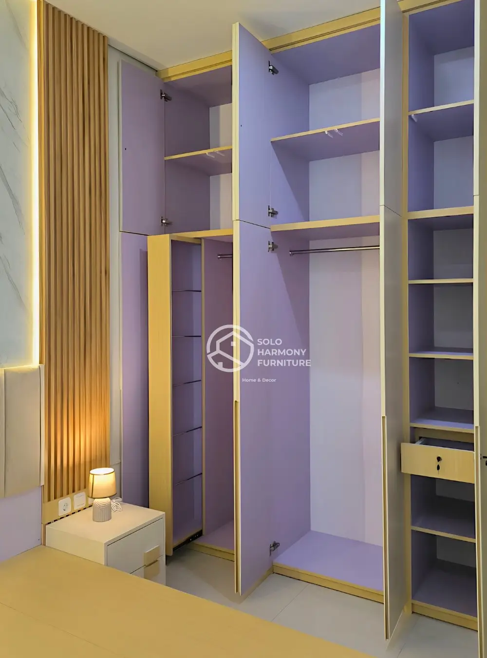 Set Kamar Tidur Utama Japandi Mewah — Interior foto 5 di Casablanca Signature Singopuran, Sukoharjo