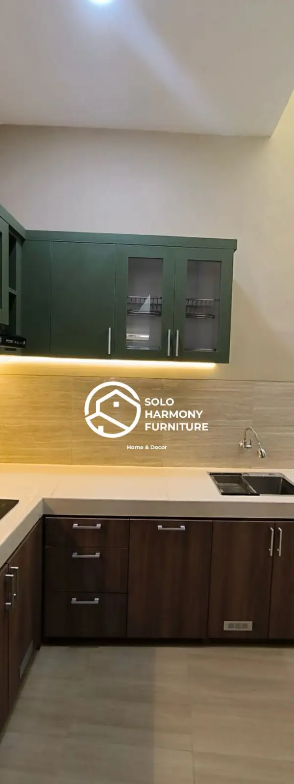 Kitchen Set Kitchenset Kontemporer di Solo — Solo Harmony Furniture