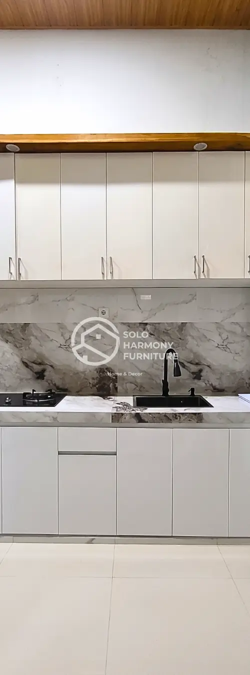 Kitchenset Atas bawah minimalis modern — Kitchen Set Colomadu, Karanganyar · Solo Harmony Soloraya