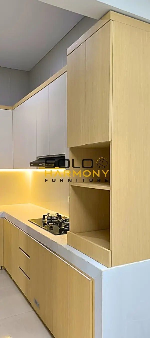Kitchenset Minimalis Letter L Modern — Kitchen Set di Perumahan Casablangka, Kartasura · Solo Harmony Furniture Soloraya