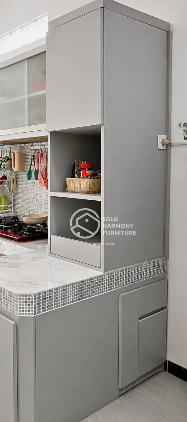 Tambahan Tall Cabinet Dapur L-Shape –  Bu Asniyah — Kitchen Set di Cemani, Sukoharjo · Solo Harmony Furniture Soloraya