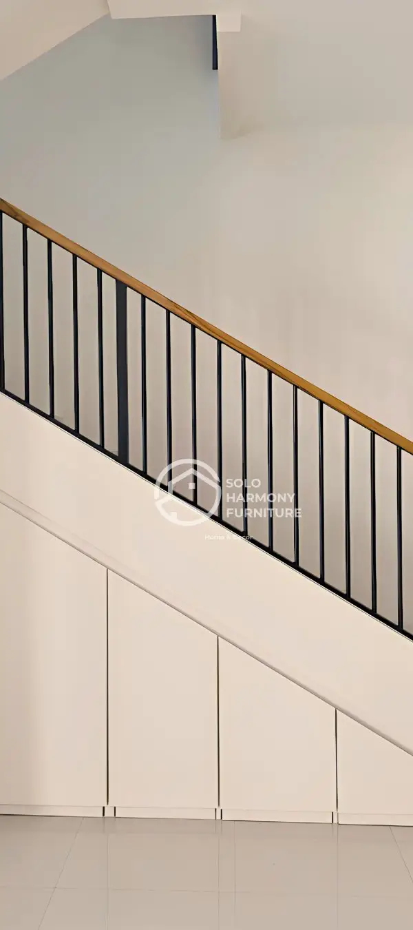 Storage Bawah Tangga Minimalis – Bu Peni — Interior di Casablanca Signature Singopuran, Sukoharjo · Solo Harmony Furniture Soloraya