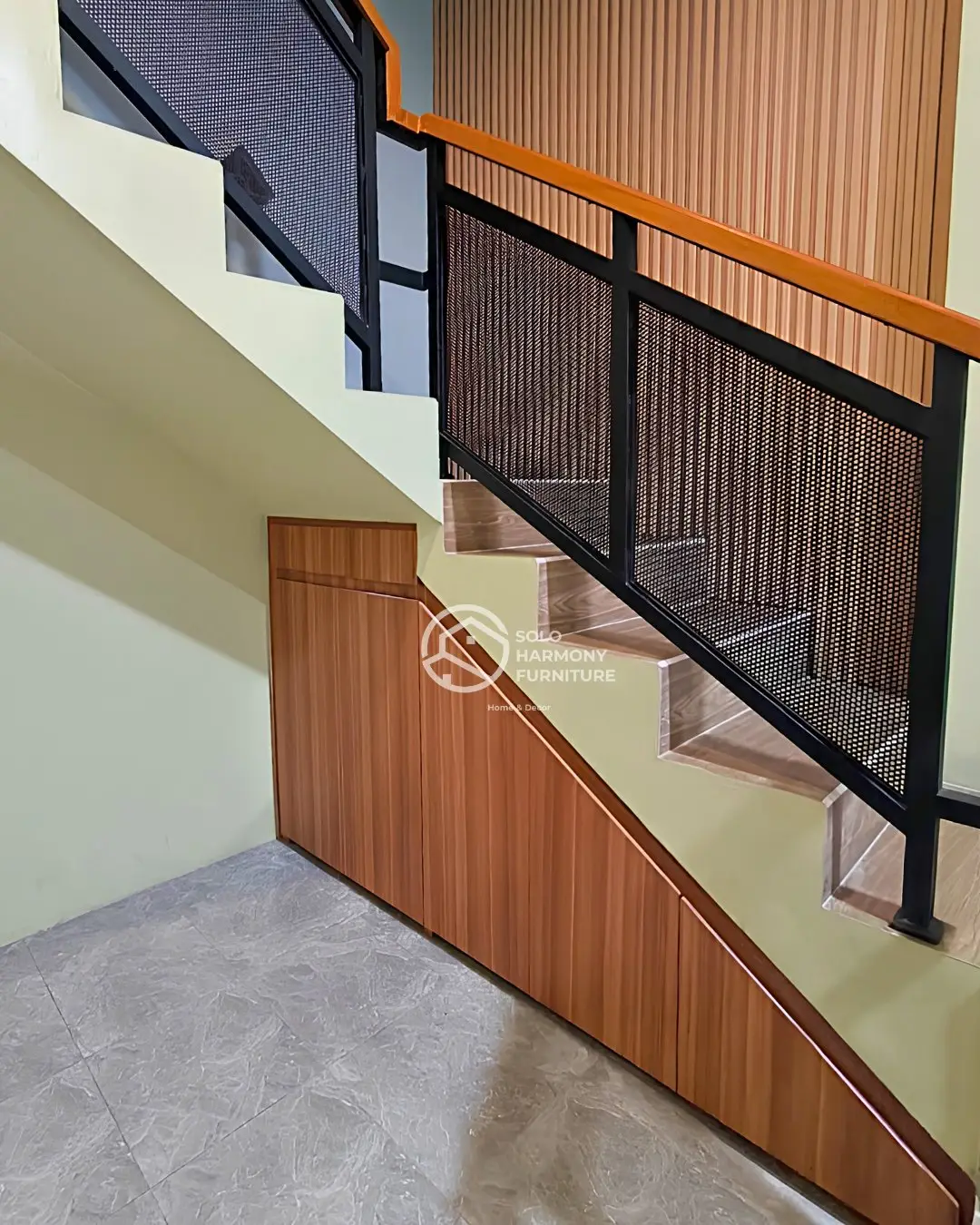 Interior Storage Bawah Tangga Minimalis di Gentan, Sukoharjo — Solo Harmony Furniture