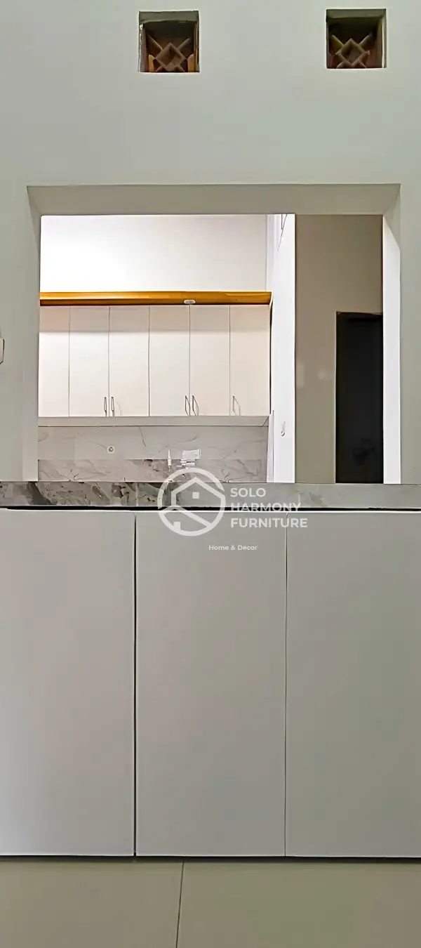 Custom Minimalist Mobile Cabinet — Lemari di Colomadu, Karanganyar · Solo Harmony Furniture Soloraya