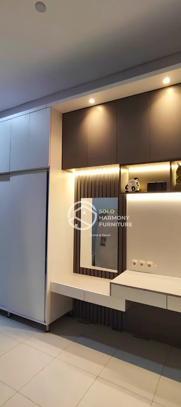 Lemari Custom Furnitur Kamar Multifungsi Terintegrasi di Jebres, Solo — Solo Harmony Furniture